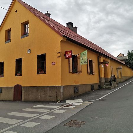 Penzijon Urbanc Bed and Breakfast Lovrenc na Pohorju Buitenkant foto