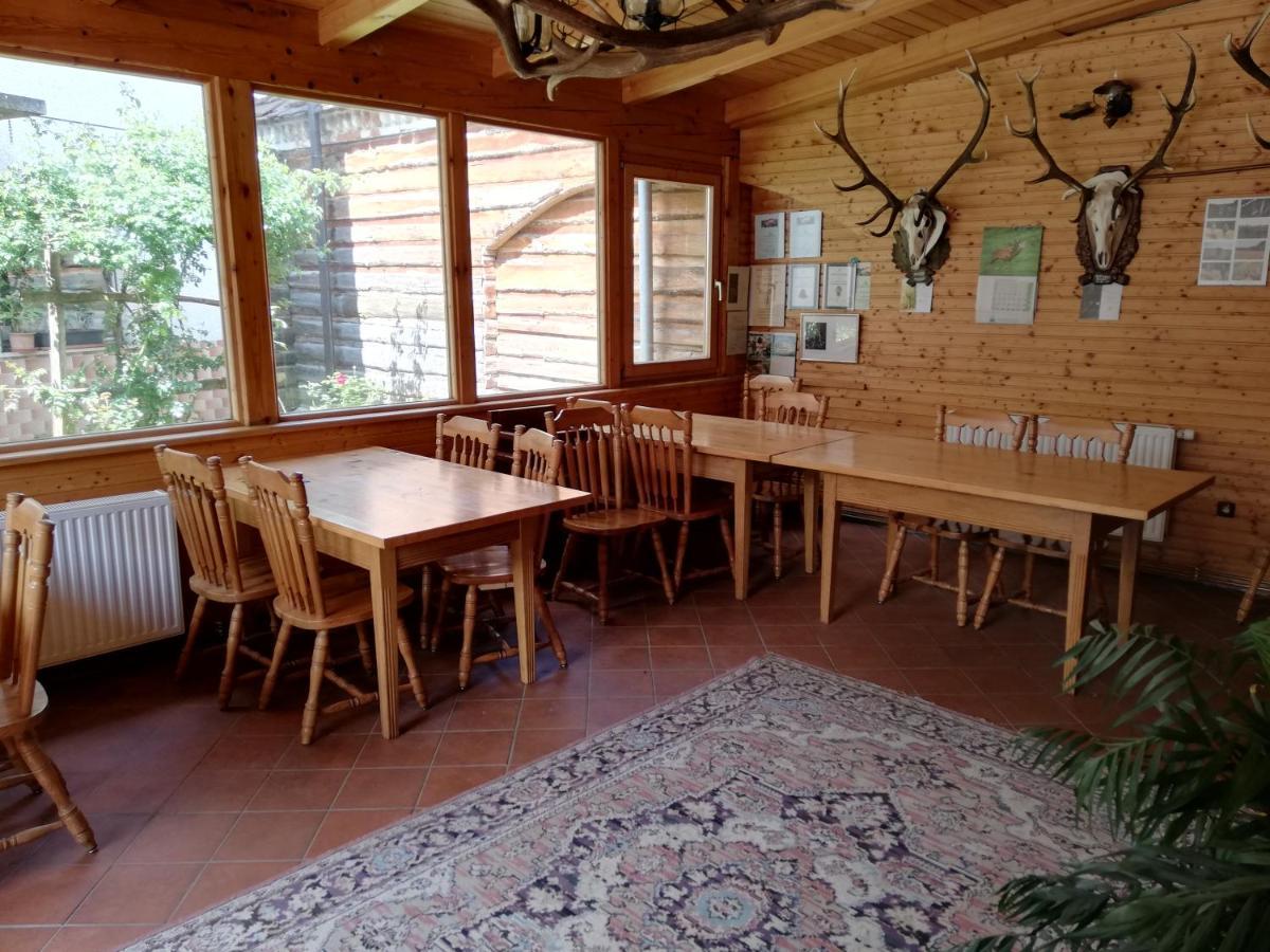 Penzijon Urbanc Bed and Breakfast Lovrenc na Pohorju Buitenkant foto