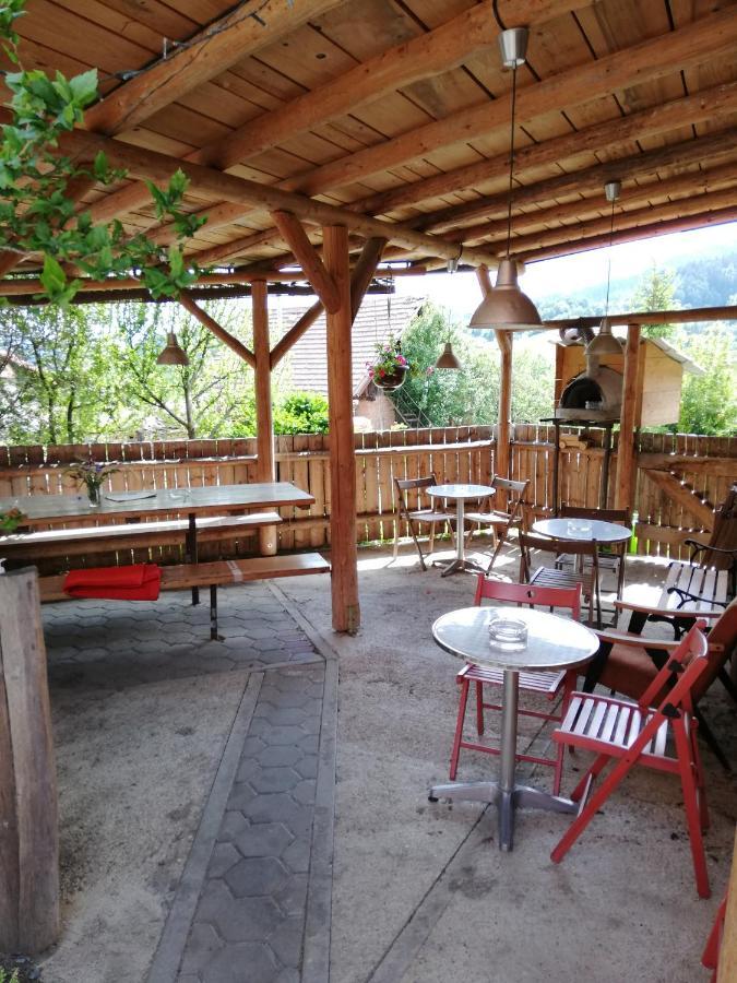Penzijon Urbanc Bed and Breakfast Lovrenc na Pohorju Buitenkant foto